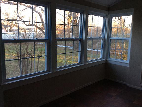 4th image of 1116 N Grand Blvd