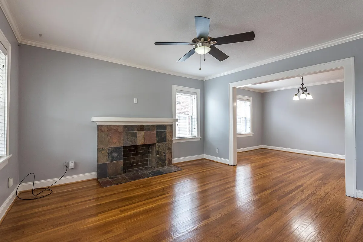 Building Photo - 317 E 43rd St #3E