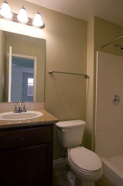 1st image of 642 S Mollison Ave S APT 11