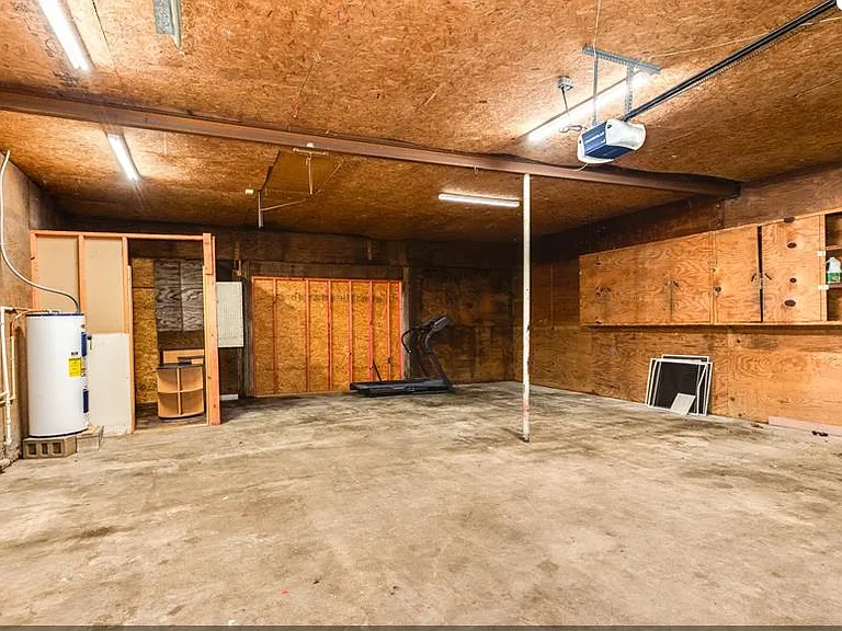 2408 Shanks Rd — Photo 17