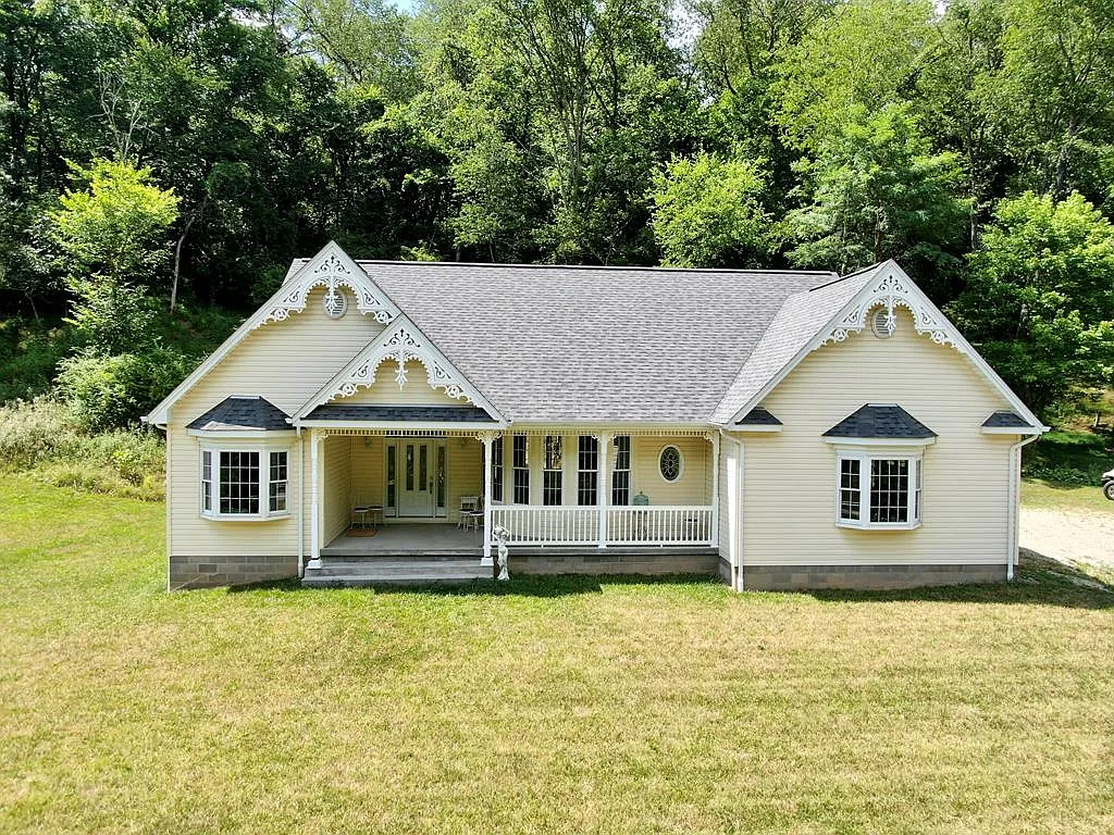 742 Peters Run Rd photo 1