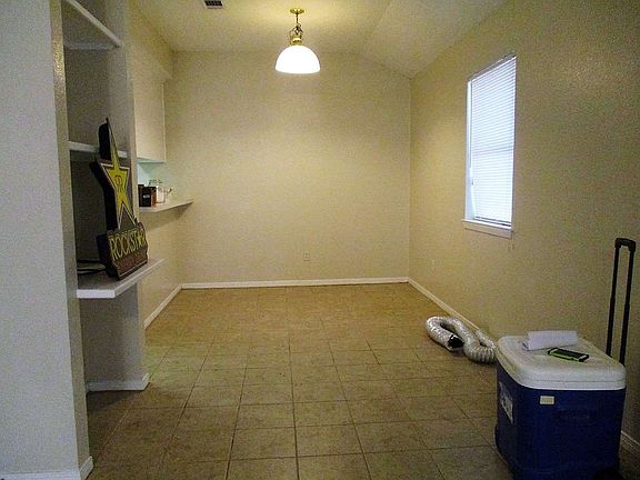 4th image of 1216 Bagby Ave