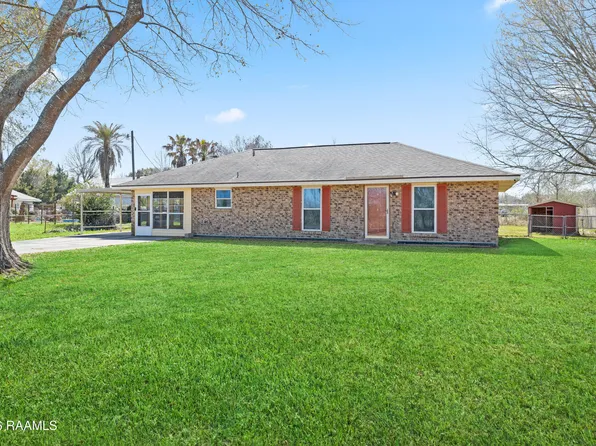 107 Dairyman Ln, Lafayette, LA 70506