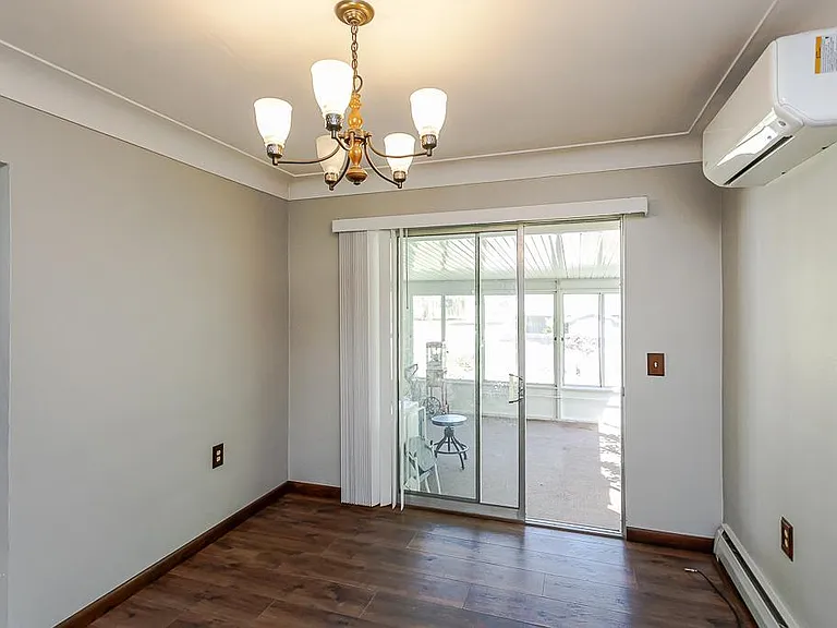 6125 Seaman Rd — Photo 16