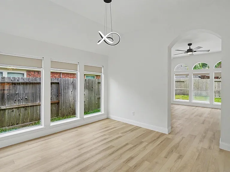 2905 Summer Cape Ct — Photo 11
