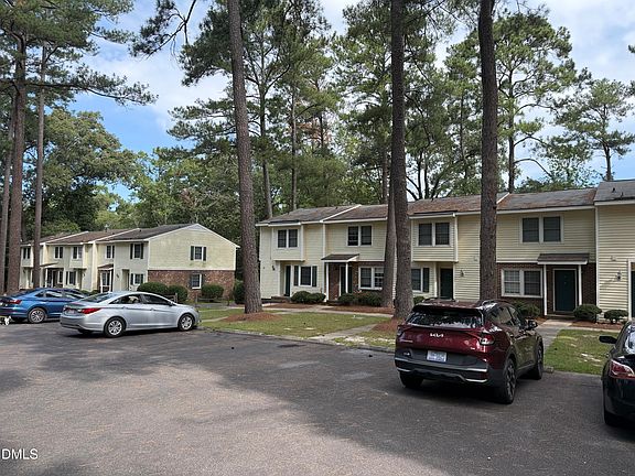 2nd image of 801 E Main St