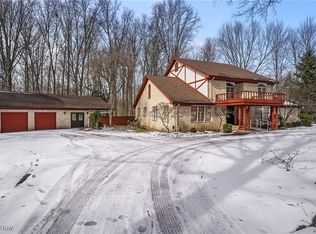 363 Woodbend Rd, Ravenna, OH 44266