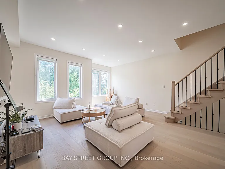 16 Dahlia Rd — Photo 17