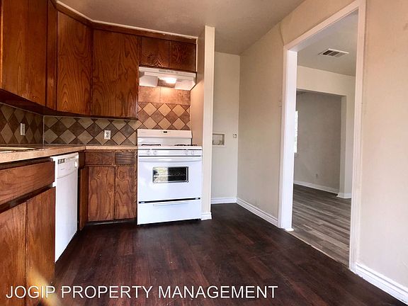 3rd image of 3543 Gaspar Dr