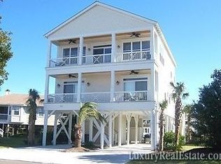 1853 Pompano Dr, Murrells Inlet, SC 29576