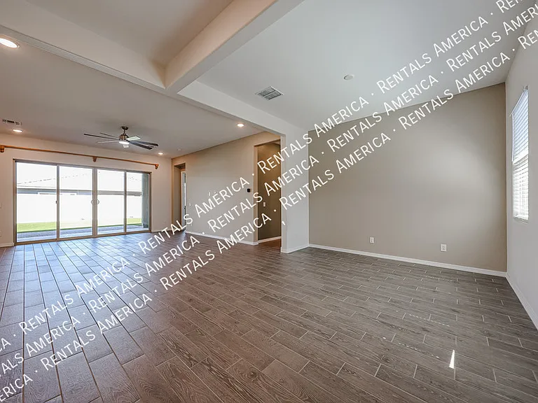 44716 N 44th Ave — Photo 25