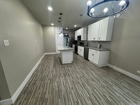 4th image of 854 Canton