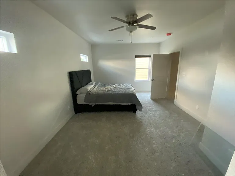 9741 Fabiola Dr — Photo 4