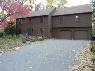 13106 April Ln, Minnetonka, MN 55305