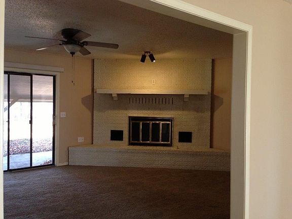 3rd image of 2705 W Dogwood St