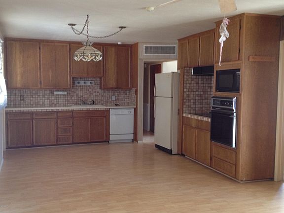 4th image of 1018 E Diana Ave