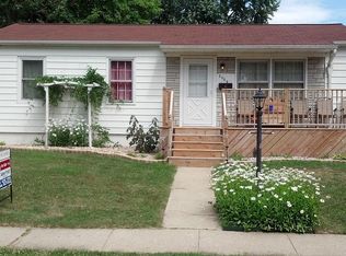 2006 15th Ave, Sterling, IL 61081