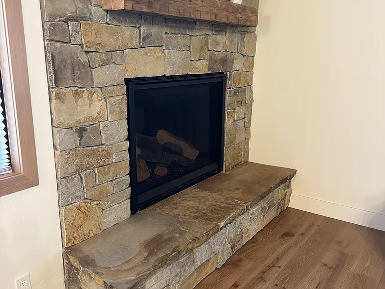684 Olympic Dr — Photo 11