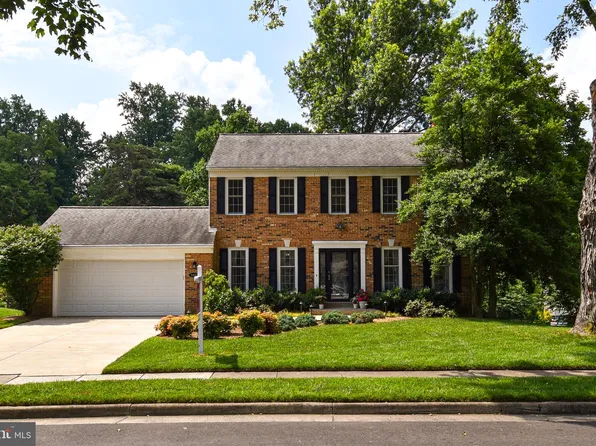 9651 Boyett Ct, Fairfax, VA 22032