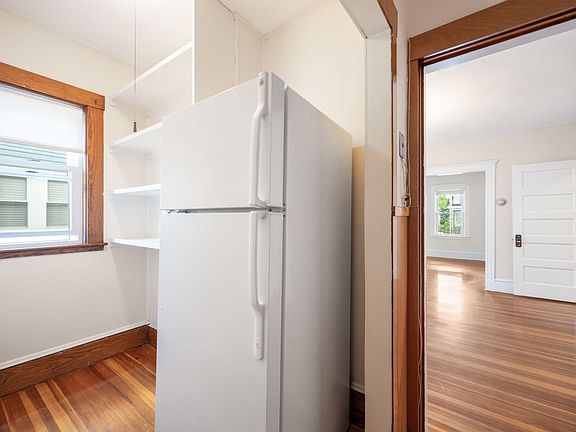 5th image of 39-41 Thorndike St #39