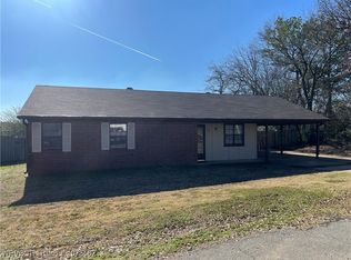 113 W Howard St, Roland, OK 74954