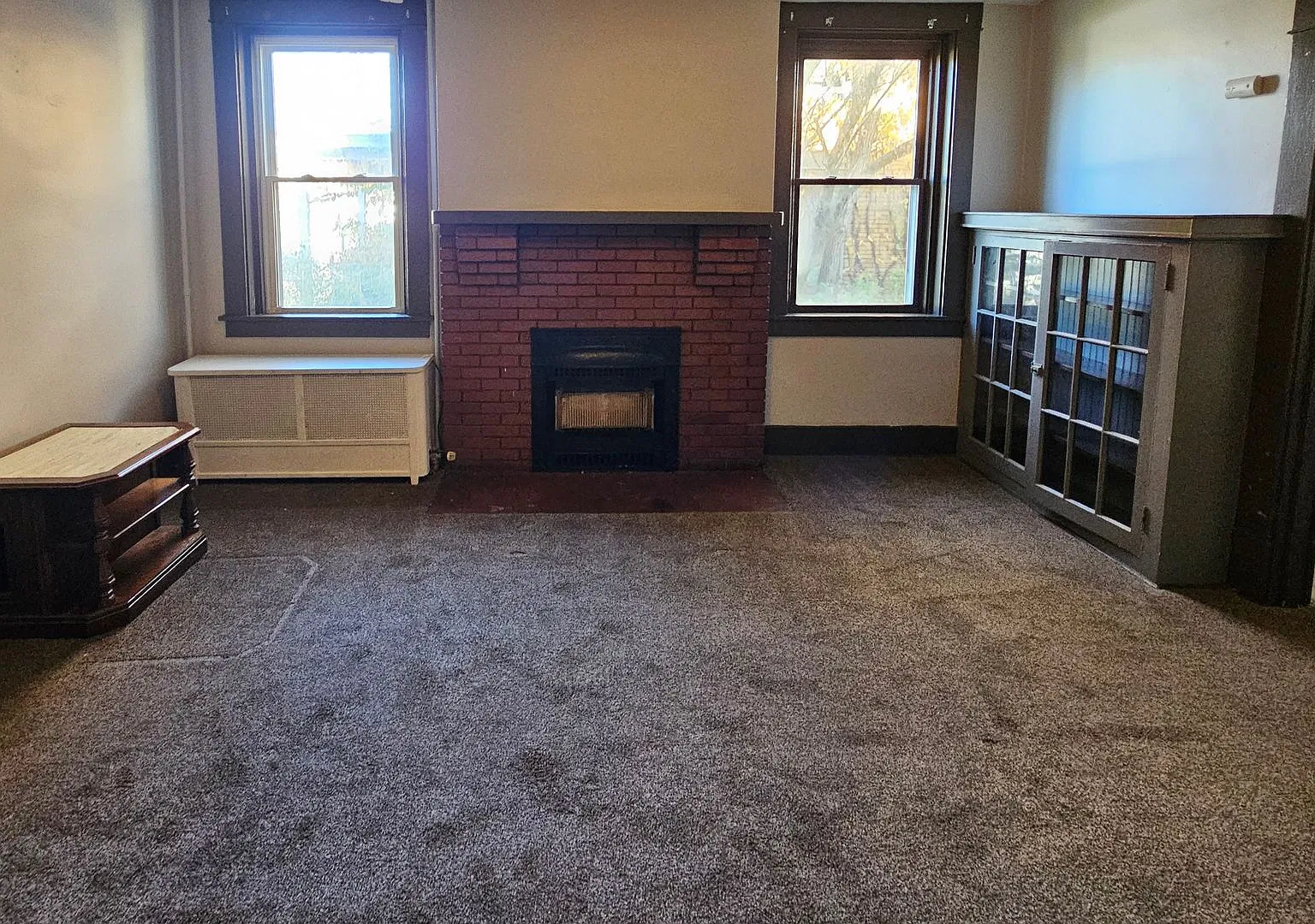 Spacious 3 bedroom 1 bathroom Apartment for rent! — Photo 1