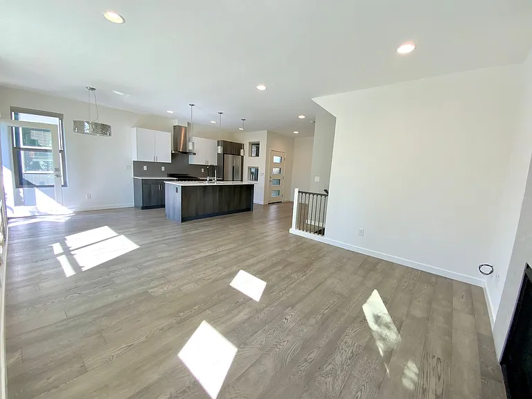16329 Main View Ln NE — Photo 6