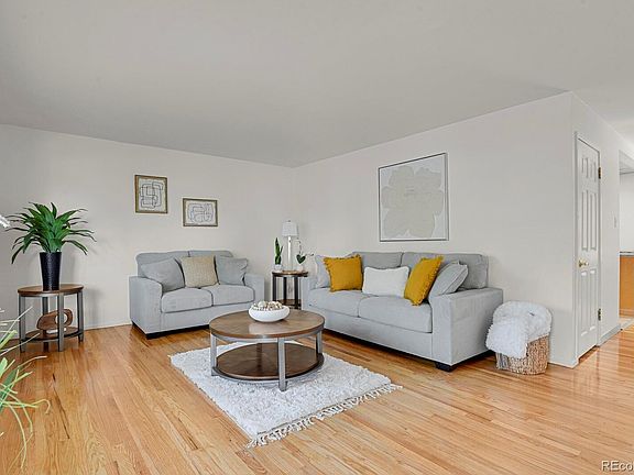 4th image of 2834 S Zurich Court