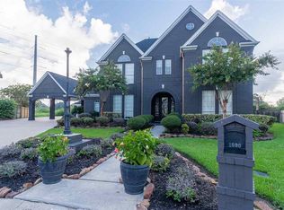 1600 Tallowood Ln, Nederland, TX 77627