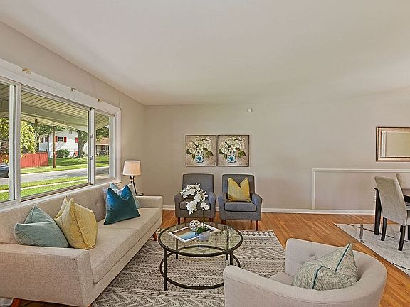3rd image of 14124 Canterbury Ln