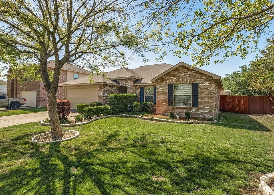1st image of 2714 Gold Hill Dr