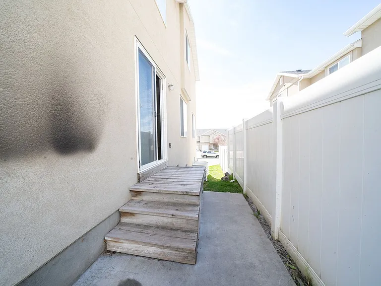1162 S 1430 E — Photo 12