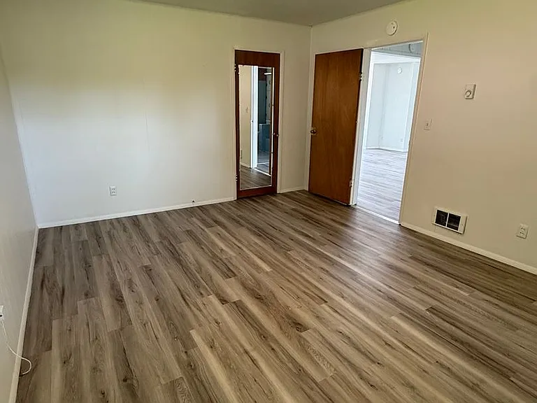 2368 Pacific Ave — Photo 21