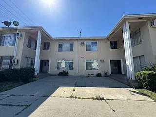 15531 Victory Blvd #B — Photo 22