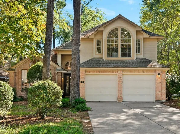 2 Skyland Place, The Woodlands, TX 77381