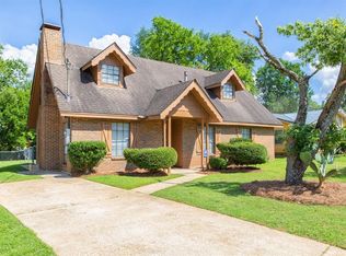5840 Roxboro Dr, Montgomery, AL 36117