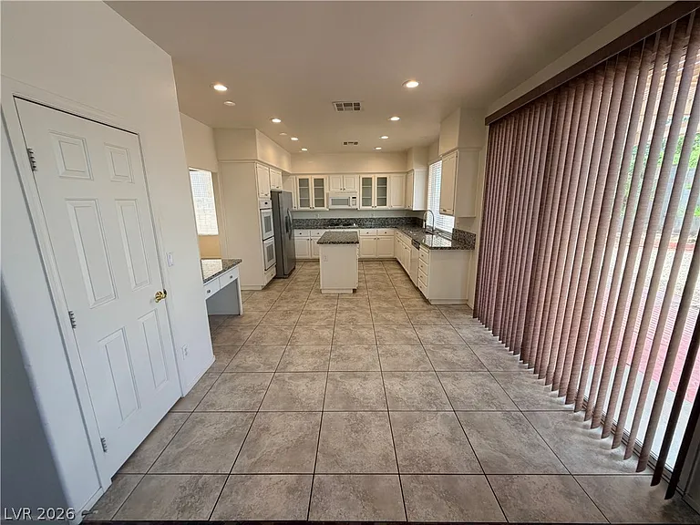 925 Lexington Cross Dr — Photo 22