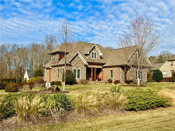 8100 Moores Mill Ct, Stokesdale, NC 27357
