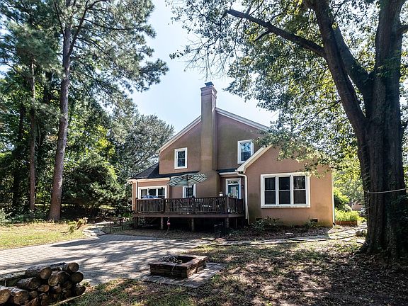 2nd image of 851 Park Chase Drive