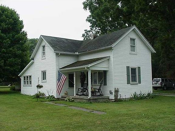 2nd image of 204 S Main St