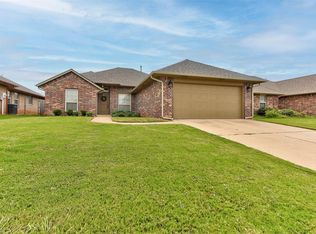 2212 NW 158th St, Edmond, OK 73013