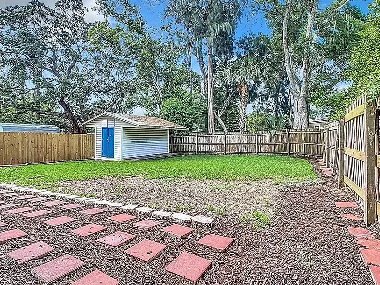 3109 Johns Pkwy — Photo 10