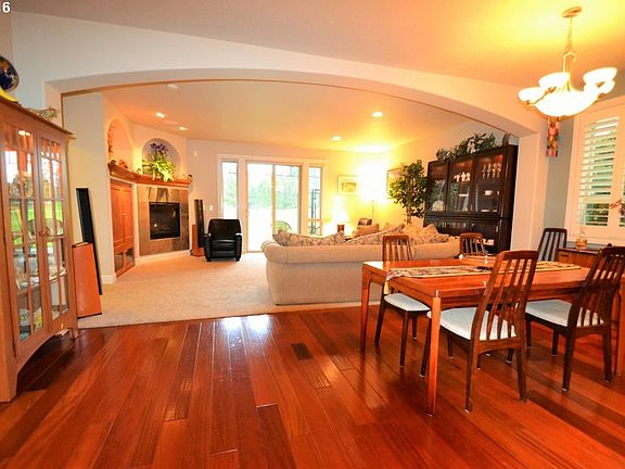 4th image of 437 Turnberry Ave