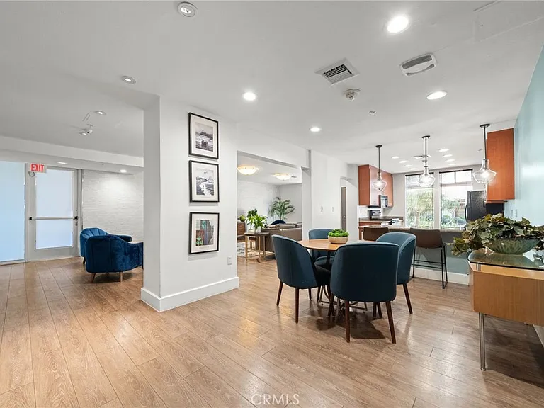 488 E Ocean Blvd #717 — Photo 26