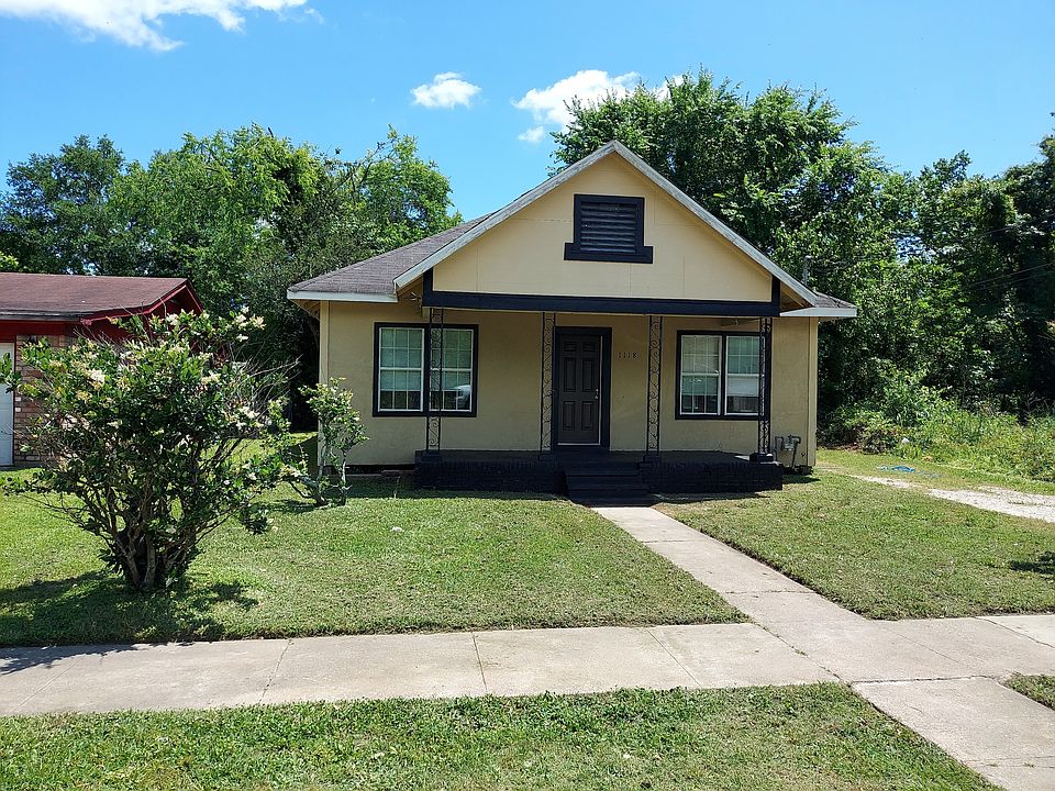 1st image of 1118 3rd St