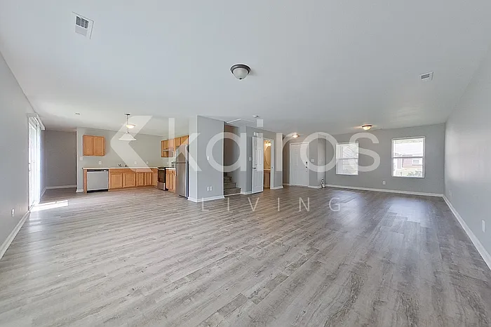 326 Kenneth Blvd NW — Photo 5
