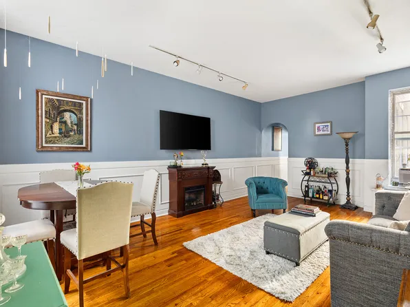 175 East 93rd Street image 1 of 11