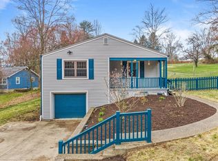 2412 Oak Hill Rd, Gibsonia, PA 15044