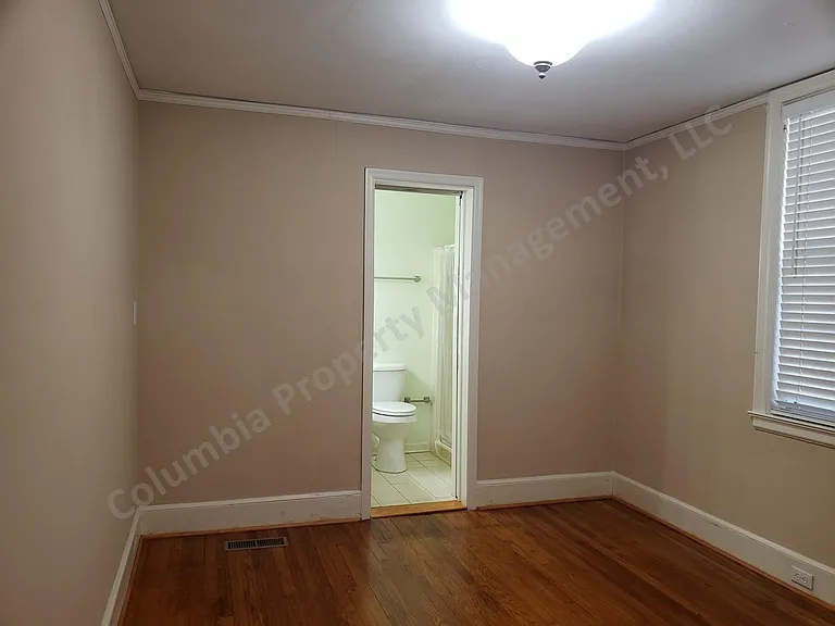 420 Bonham Rd — Photo 10
