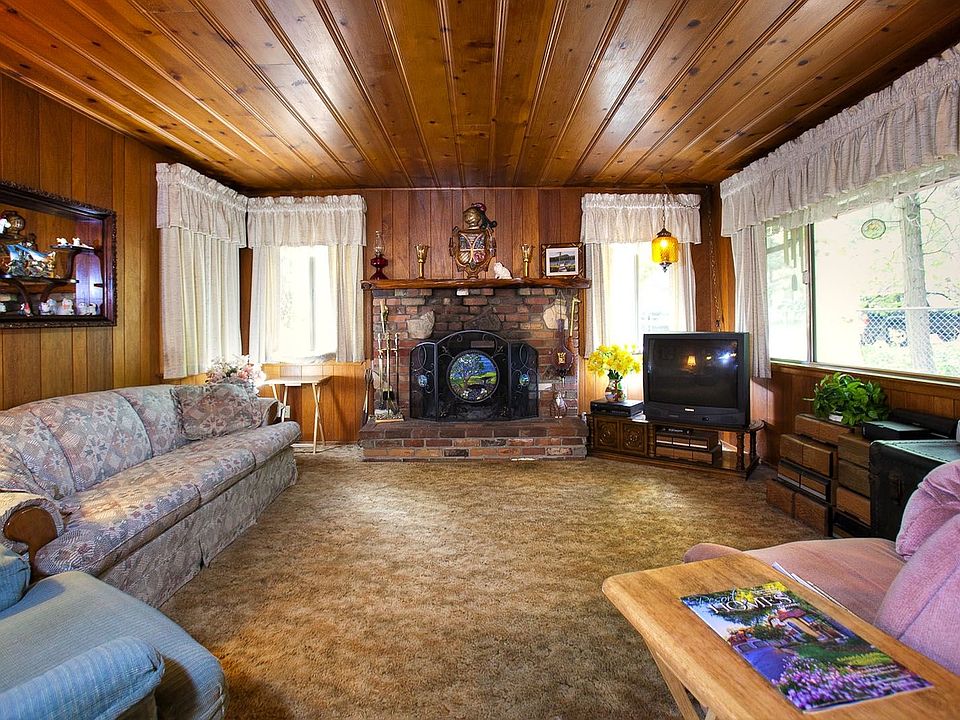 2nd image of 608 Alder Rd
